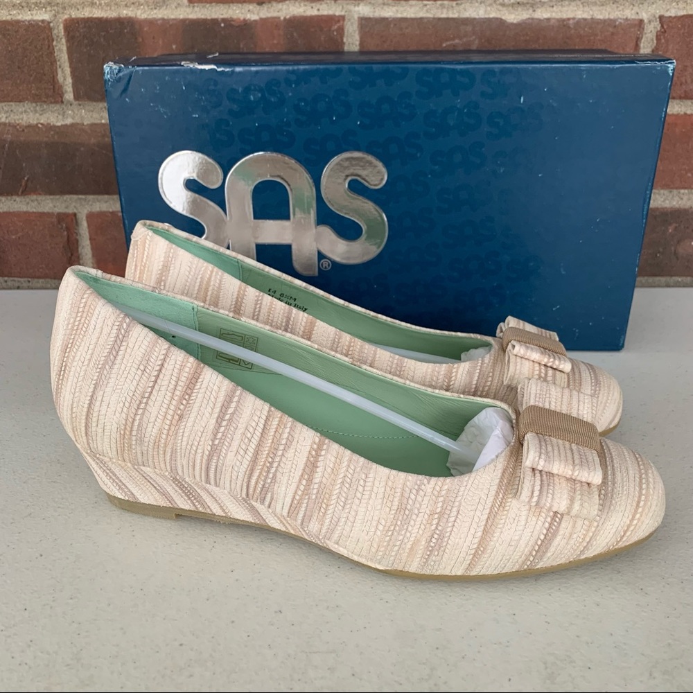 SAS Women's Beige Bow Wedge Flats